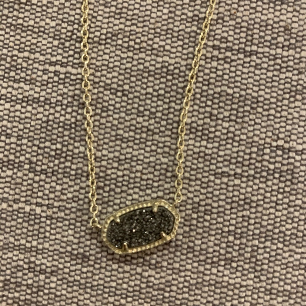 Kendra Scott Necklace